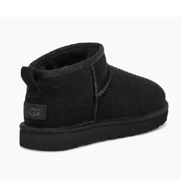 UGG Womens Classic Ultra Mini Ankle Boot - Picture 5 of 10